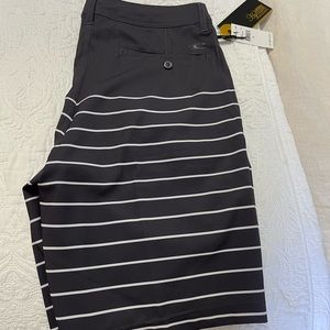 Men’s O’Neil ventana hybrid board shorts.  Size 34 and NWT.